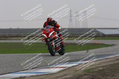 media/Nov-30-2025-TrackDaz (Sun) [[d8b22663df]]/A Group/Session 4 (Wheelie Bump)/